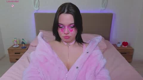 Lux online show from 04.24.26