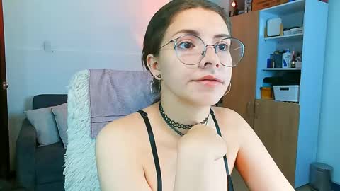 Holly and Honey online show from 04.07.26