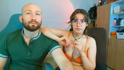 Snapshot of holly_and_honey_69 chatting on 05.22.26 Holly and Honey online show from 05.22.26