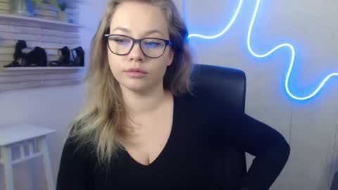 Holly online show from 01.29.25