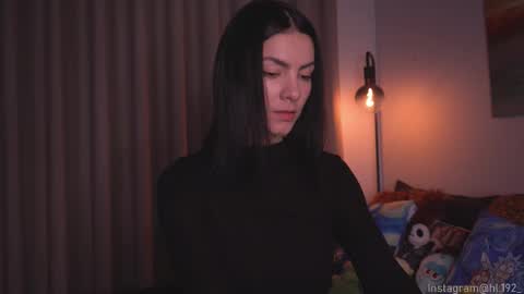 Holly Linder online show from 09.11.25