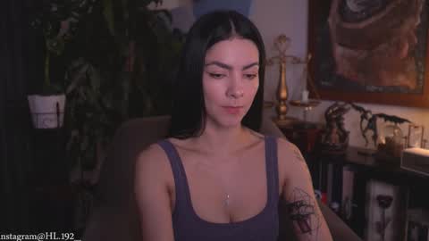 Holly Linder online show from 03.04.26