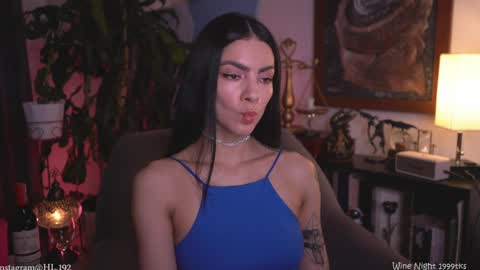 Holly Linder online show from 04.11.26