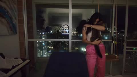 hollyshit_ online show from 11.20.25