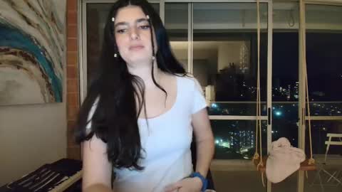 hollyshit_ online show from 12.04.25