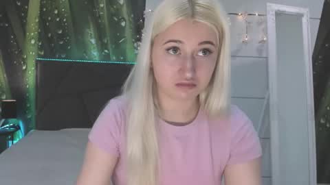 HollyTaillor online show from 04.16.26