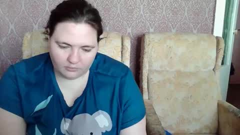 Snapshot of hollyxeva chatting on 04.15.26 HollyXEva online show from 04.15.26