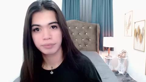 yumi online show from 12.18.25