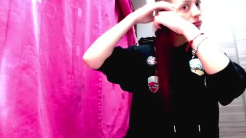 Snapshot of holy_juli2 chatting on 02.18.26 Juli online show from 02.18.26