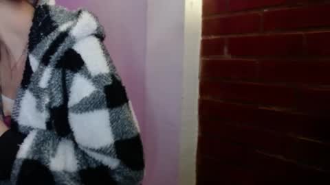 Juli online show from 03.24.26