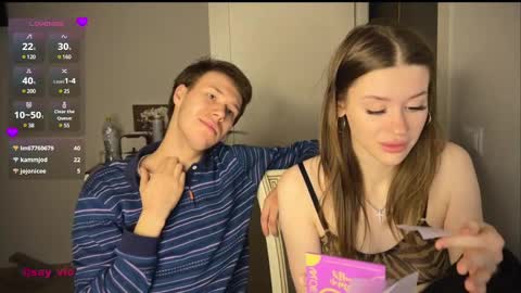 Snapshot of holybabe342 chatting on 02.14.25 Vio online show from 02.14.25