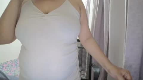 Snapshot of holyfucklove chatting on 10.04.25 Mira and Abraham online show from 10.04.25