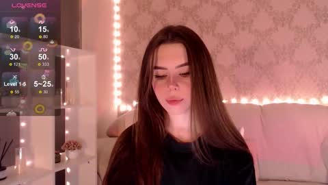 Mia online show from 11.06.25