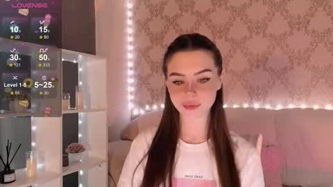 Mia online show from 12.02.25