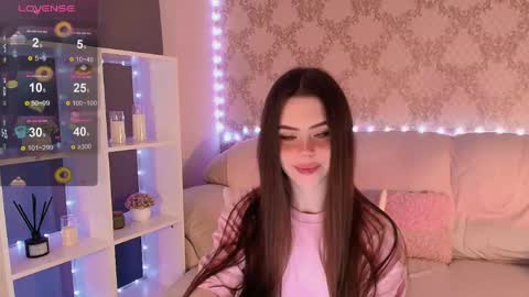 Mia online show from 04.15.26