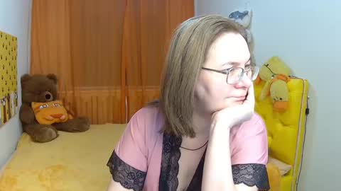 Snapshot of holymilfa chatting on 02.01.25 holymilfa online show from 02.01.25