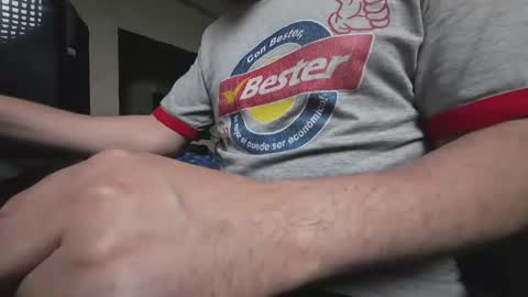 hombre_lindo online show from 12.26.24