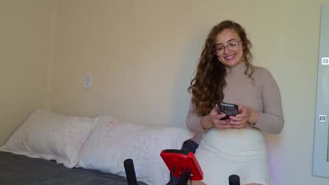 Snapshot of homeofsex_ chatting on 09.09.25 Jack and Sally online show from 09.09.25