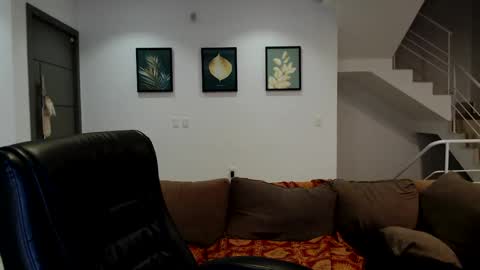 Snapshot of homerovirtual chatting on 12.26.24 machinecarioca online show from 12.26.24