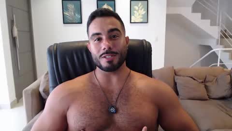 Snapshot of homerovirtual chatting on 02.05.25 machinecarioca online show from 02.05.25