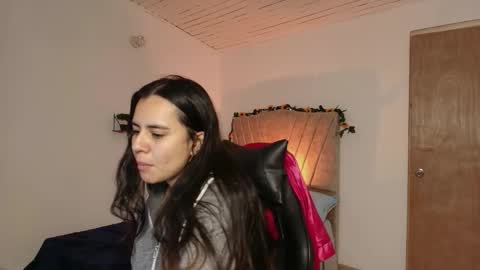   online show from 09.10.25