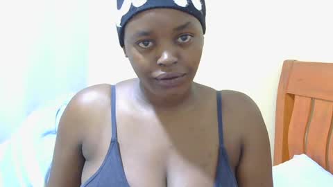 Snapshot of honey_caddy chatting on 06.23.26 honey_caddy online show from 06.23.26