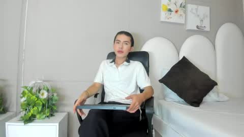 honey_hex_ online show from 05.11.26