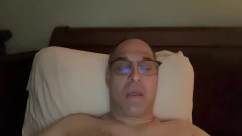 honey_man14 online show from 10.12.25