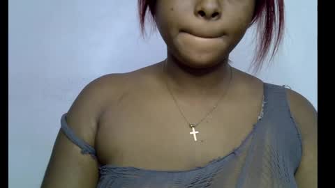 Snapshot of honey_plumx12 chatting on 09.14.25 mamacita online show from 09.14.25