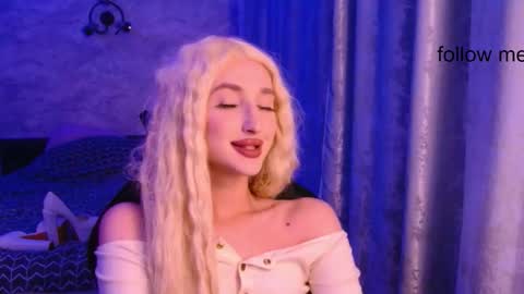 honey_sunset online show from 11.02.25