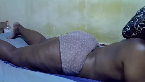 Snapshot of honey_sunshiny chatting on 07.15.26 honey_sunshiny online show from 07.15.26
