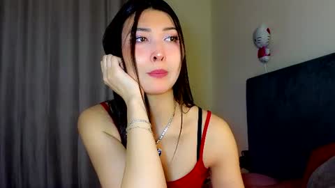 Snapshot of honey_yani chatting on 06.29.26 yani online show from 06.29.26