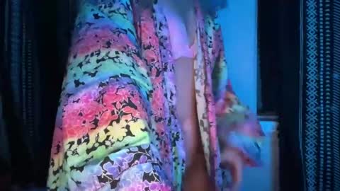 honeybun_z online show from 02.07.25