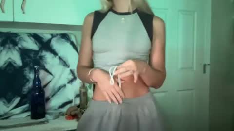 honeybun_z online show from 09.17.25