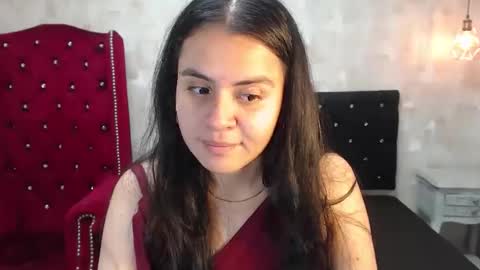 Snapshot of honeybuu_ chatting on 04.29.26 Emily online show from 04.29.26