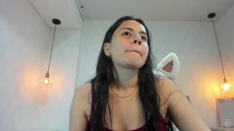 Snapshot of honeybuu_ chatting on 07.13.26 Emily online show from 07.13.26