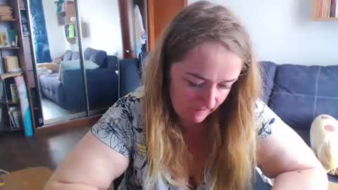 Snapshot of honeydewmolly chatting on 05.31.26 HoneydewMolly online show from 05.31.26