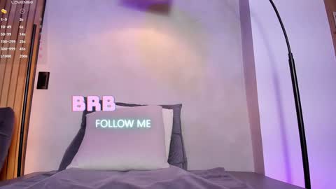 Sofia independent model online show from 01.17.25