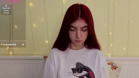 Snapshot of honeykadakia chatting on 06.19.26 Jane online show from 06.19.26