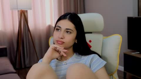 Snapshot of honeylanaa chatting on 06.01.26 Lana online show from 06.01.26