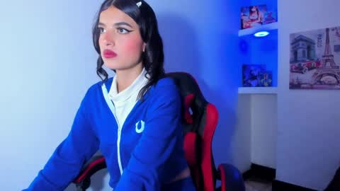 HONEY LUXE online show from 04.12.26