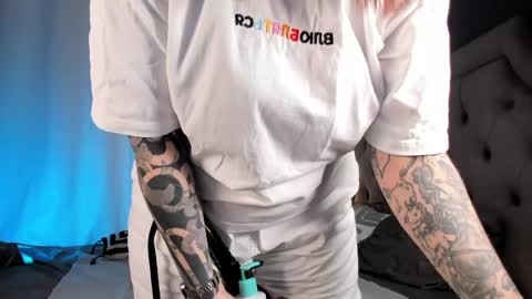 Alexia online show from 04.17.26