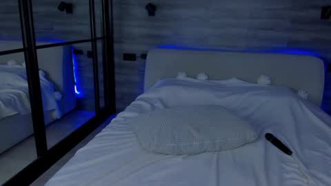 Lily and Michael online show from 12.06.24