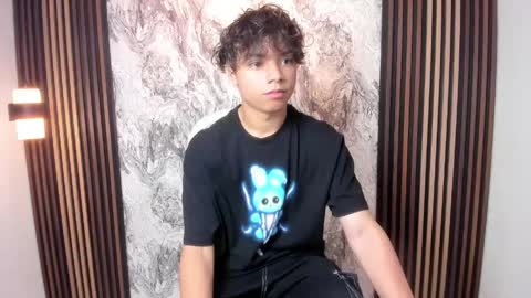Snapshot of honeymoon_sariel chatting on 04.20.26 honeymoon_sariel online show from 04.20.26