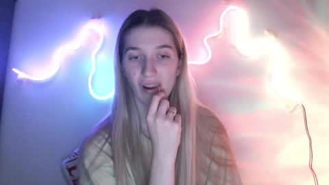 honeyveil online show from 03.26.26