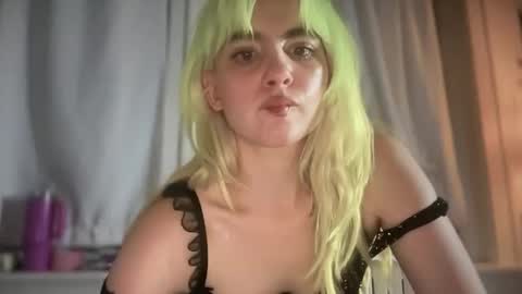 Emi Rose online show from 10.07.25