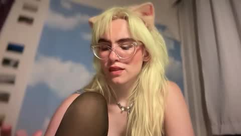 Emi Rose online show from 10.29.25