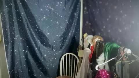 Emi Rose online show from 11.27.25