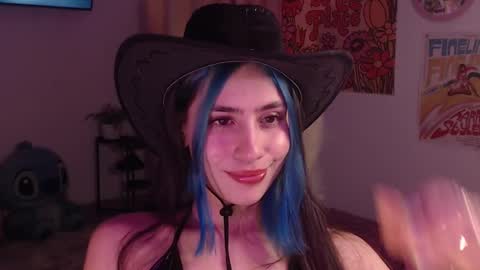 Snapshot of honeyypeaach chatting on 12.10.24    online show from 12.10.24