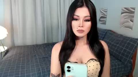 Snapshot of honeyyyolivia chatting on 06.03.26 olivia online show from 06.03.26